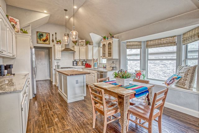 6836 Dogwood Lane, North Richland Hills, TX 76182