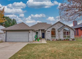 6836 Dogwood Lane, North Richland Hills, TX 76182