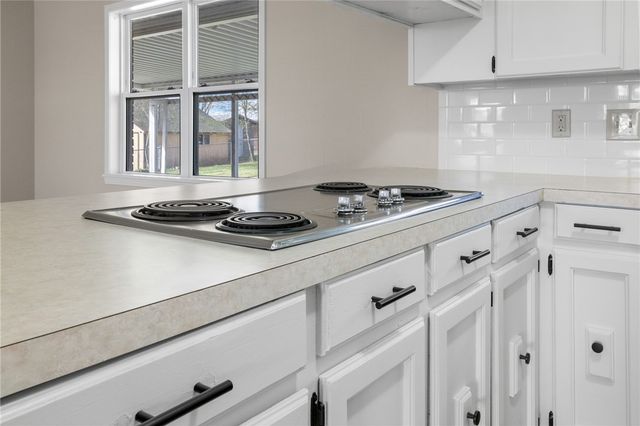 3894 Layton Drive, Harrison, AR 72601