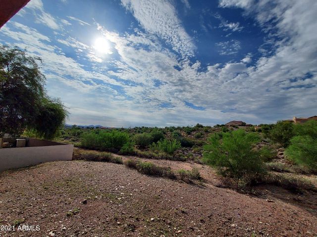 12239 N CHAMA Drive B, Fountain Hills, AZ 85268