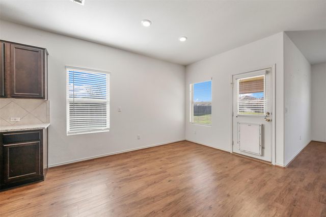 160 Copper LN, Kyle, TX 78640