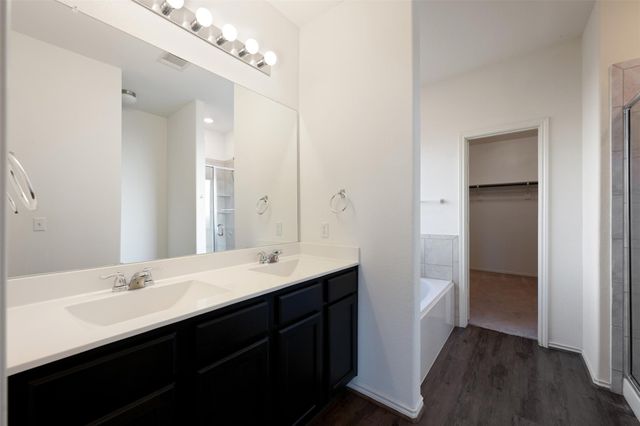 160 Copper LN, Kyle, TX 78640