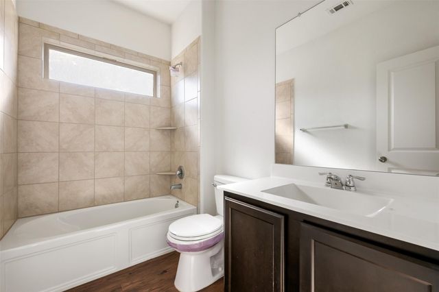 160 Copper LN, Kyle, TX 78640