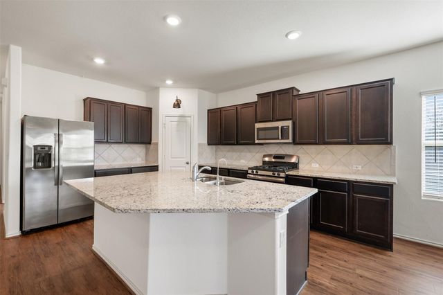 160 Copper LN, Kyle, TX 78640