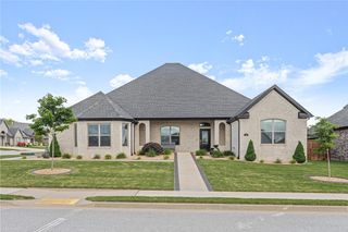 101 Bequette Lane, Centerton, AR 72719