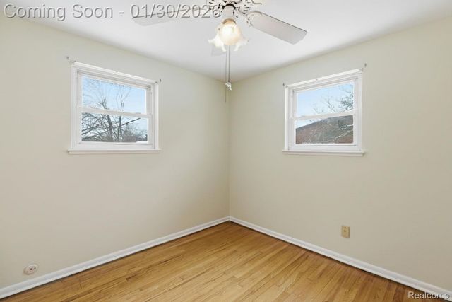 20426 Maplewood Street, Livonia, MI 48152