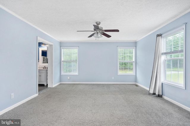 212 BRIAR CIR, Bumpass, VA 23024