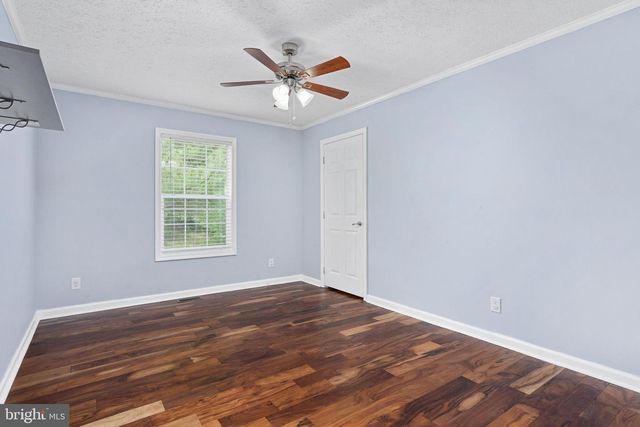 212 BRIAR CIR, Bumpass, VA 23024