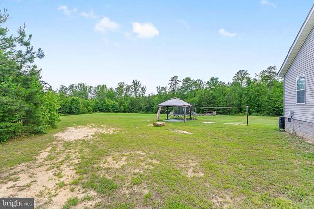 212 BRIAR CIR, Bumpass, VA 23024