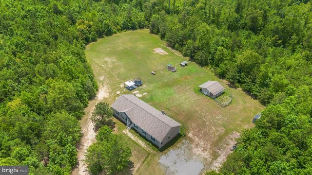 212 BRIAR CIR, Bumpass, VA 23024