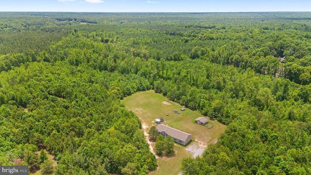 212 BRIAR CIR, Bumpass, VA 23024