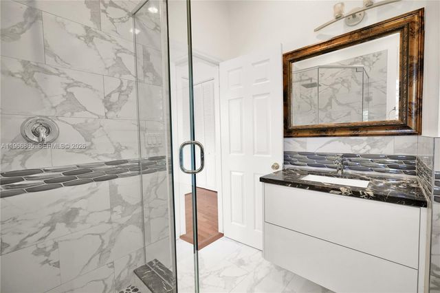 21800 SW 97th Ct, Cutler Bay, FL 33190