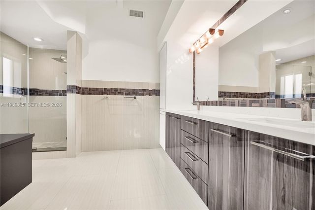 21800 SW 97th Ct, Cutler Bay, FL 33190