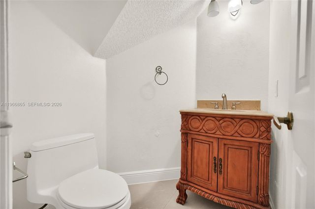 21800 SW 97th Ct, Cutler Bay, FL 33190