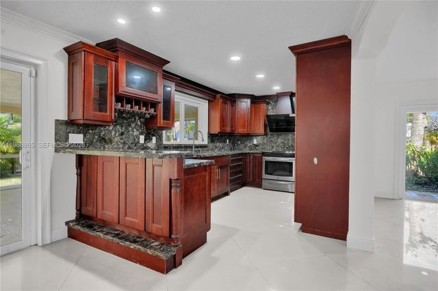 21800 SW 97th Ct, Cutler Bay, FL 33190