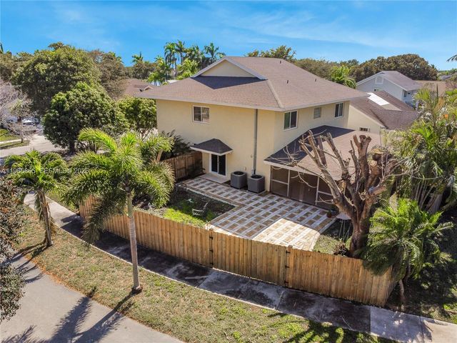 21800 SW 97th Ct, Cutler Bay, FL 33190