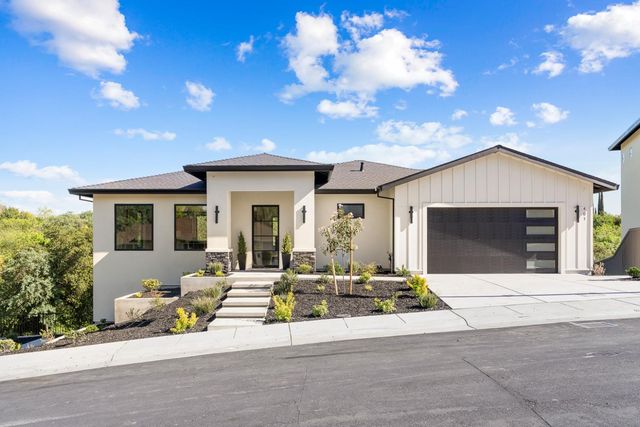 401 East St, Roseville, CA 95678