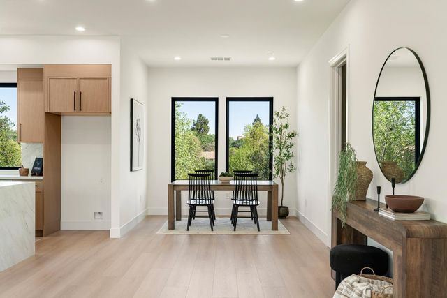 401 East St, Roseville, CA 95678