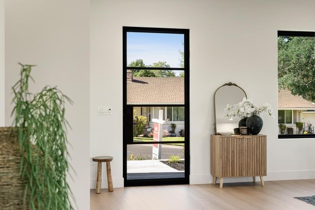 401 East St, Roseville, CA 95678