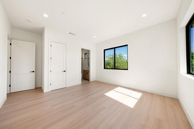 401 East St, Roseville, CA 95678