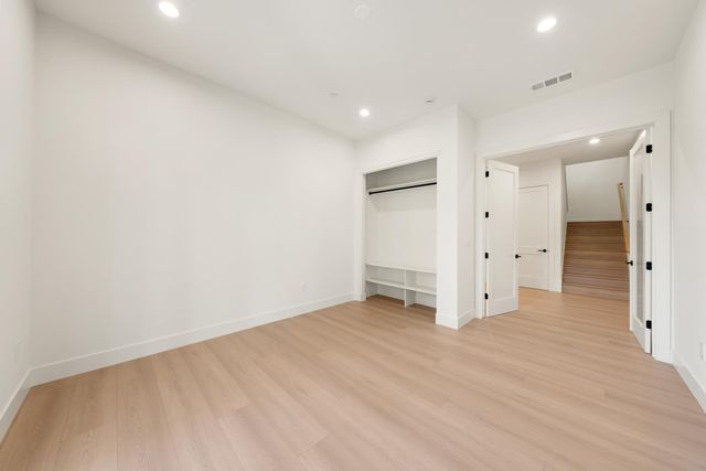 401 East St, Roseville, CA 95678