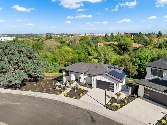 401 East St, Roseville, CA 95678