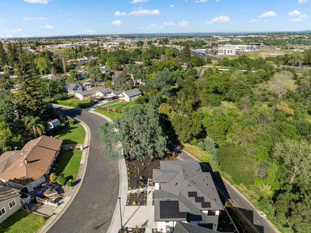 401 East St, Roseville, CA 95678