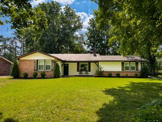 302 Matterhorn Dr, Old Hickory, TN 37138
