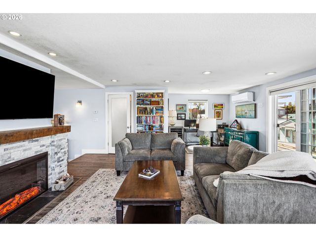 19609 Ne Marine Dr B18, Portland, OR 97230