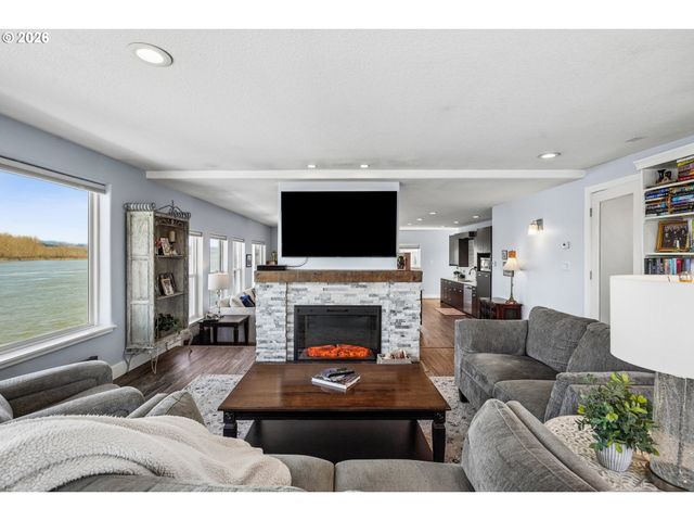 19609 Ne Marine Dr B18, Portland, OR 97230