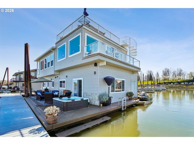 19609 Ne Marine Dr B18, Portland, OR 97230