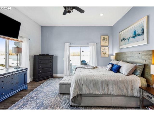 19609 Ne Marine Dr B18, Portland, OR 97230