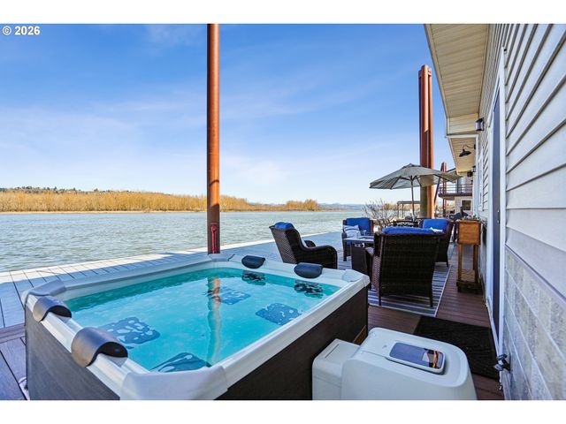19609 Ne Marine Dr B18, Portland, OR 97230