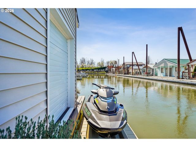 19609 Ne Marine Dr B18, Portland, OR 97230