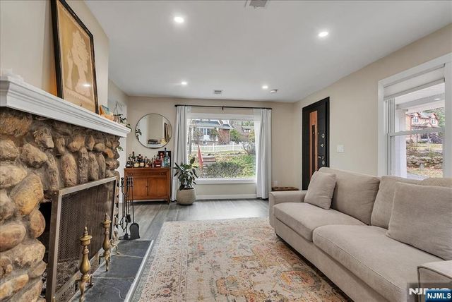 34 Forest Avenue, Montvale, NJ 07645