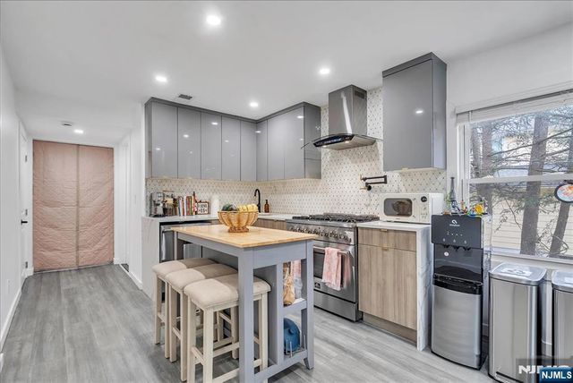 34 Forest Avenue, Montvale, NJ 07645