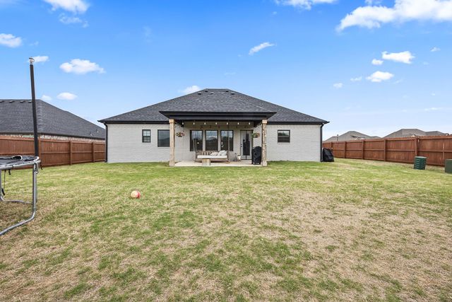 1275 Giulia Avenue, Tontitown, AR 72762
