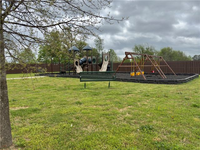 1275 Giulia Avenue, Tontitown, AR 72762