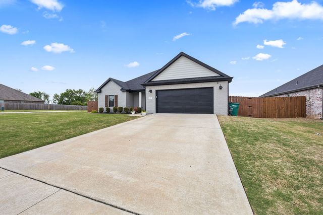 1275 Giulia Avenue, Tontitown, AR 72762