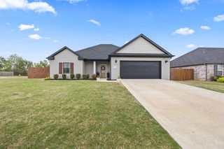 1275 Giulia Avenue, Tontitown, AR 72762