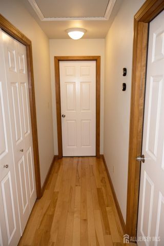 494 Harris Avenue B, Middlesex, NJ 08846