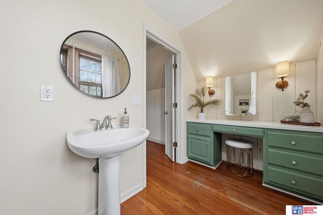 3315 S 17th Street, Lincoln, NE 68502