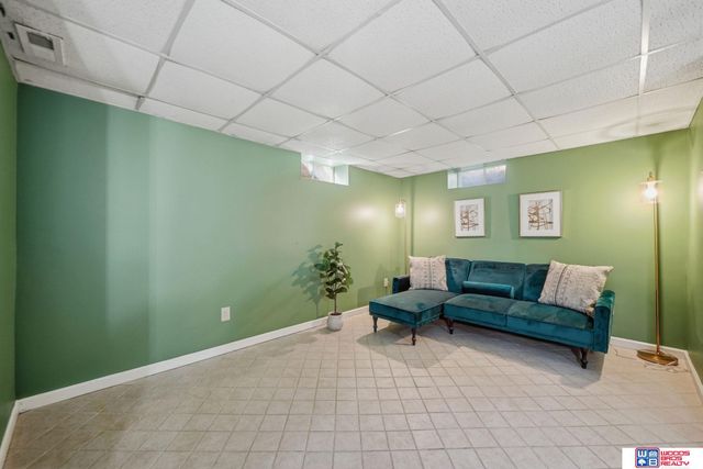 3315 S 17th Street, Lincoln, NE 68502