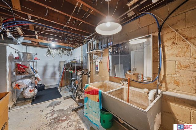 3315 S 17th Street, Lincoln, NE 68502