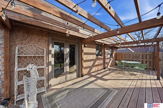 3315 S 17th Street, Lincoln, NE 68502