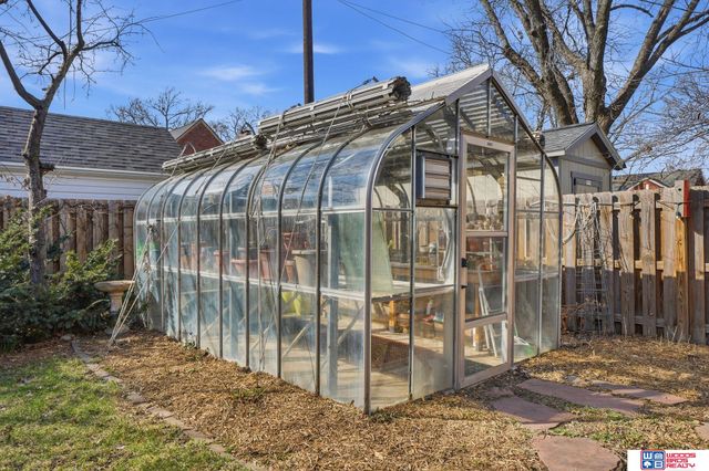 3315 S 17th Street, Lincoln, NE 68502