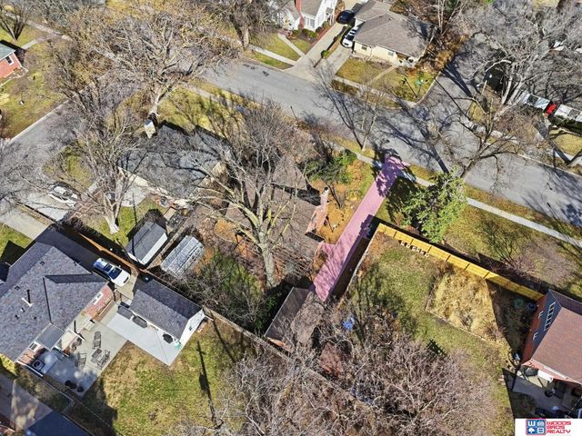 3315 S 17th Street, Lincoln, NE 68502