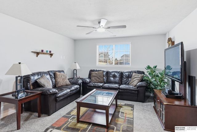 7801 N 147th Avenue, Bennington, NE 68007