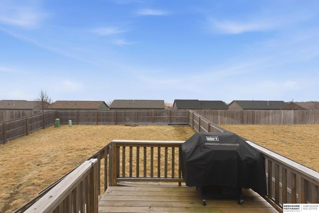 7801 N 147th Avenue, Bennington, NE 68007