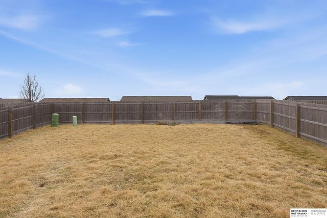 7801 N 147th Avenue, Bennington, NE 68007